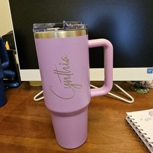 NWOT TUMBLER 40 OZS. Cynthia